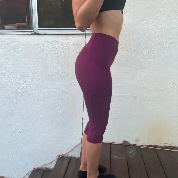 Magenta Lululemon High Waisted Capri leggings